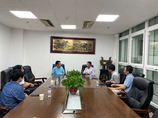 赵军书记与学院上海校友会秘书长交流座谈 共谋技术转移新路径